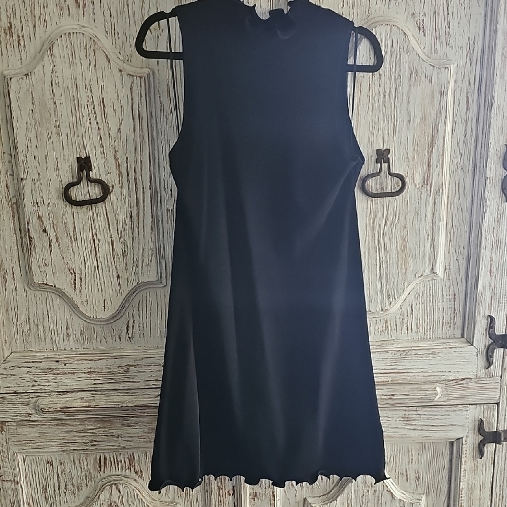 NWT - Zara Black Sleeveless Ruffle-Trim Mini Dress - SIZE M